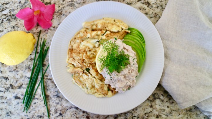 Omelette with creamy tuna and&nbsp;avocado