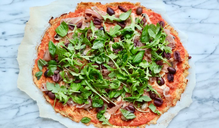 Gluten free pizza with home made tomato sauce, air-dried ham and&nbsp;mozzarella