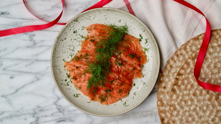 Dill-cured salmon