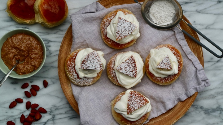 Swedish Semla with roasted almond filling (filled cardamom&nbsp;bun)